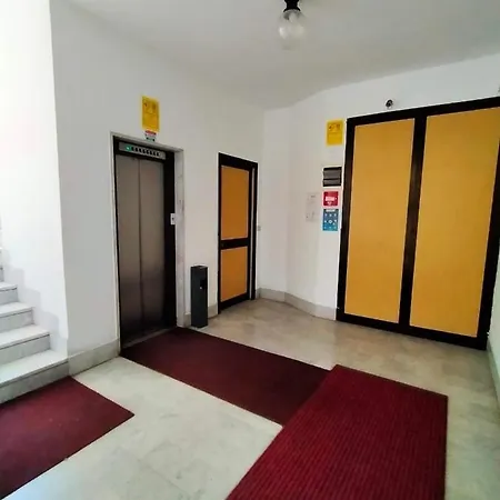 Aldebaran Holiday House To The Cinque Terre From Migliarina Station No Stress!!! * 斯培西亚